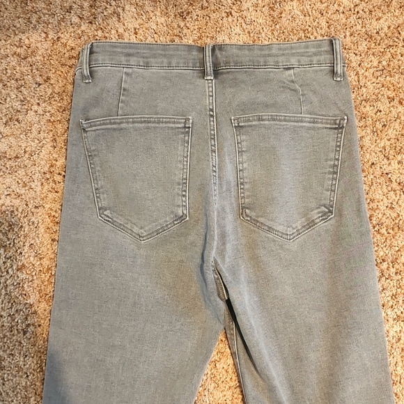 3/$20 Zara skinny jeans size 36 like new! - Picture 2 of 4